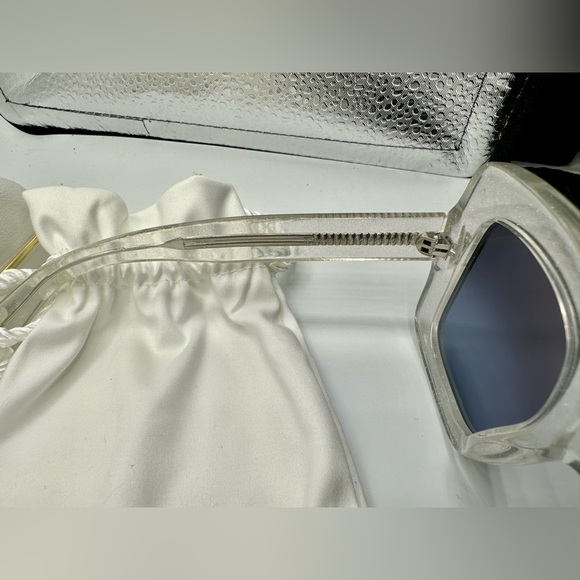 Boucheron Sunglasses - Picture 12 of 15